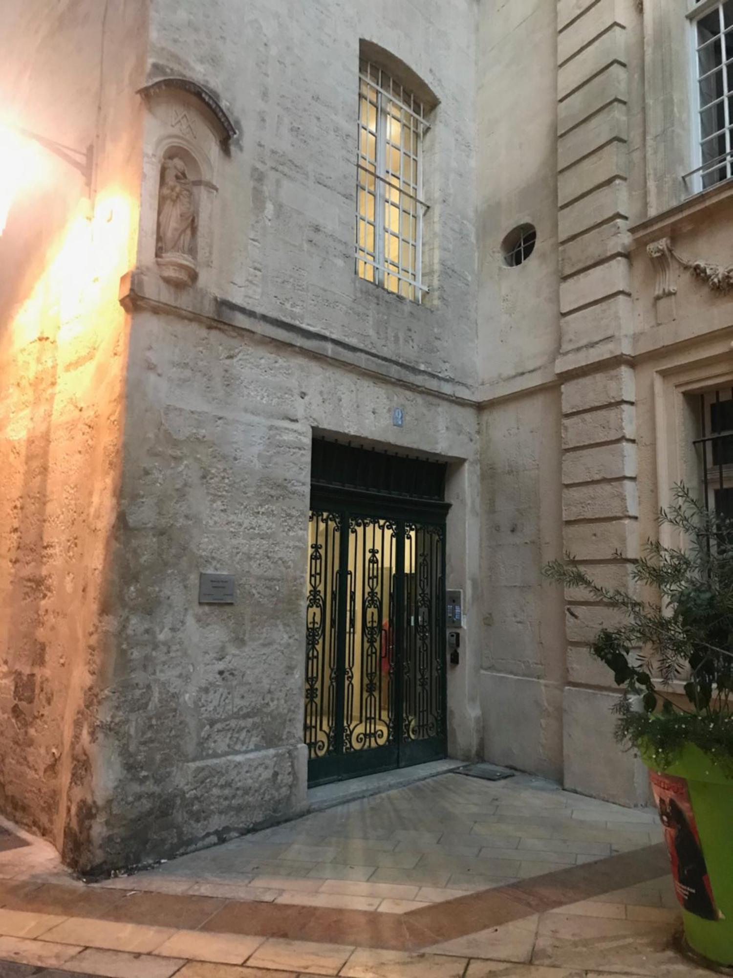 Studio Au Coeur D'Avignon Intra-Muros Eksteriør billede